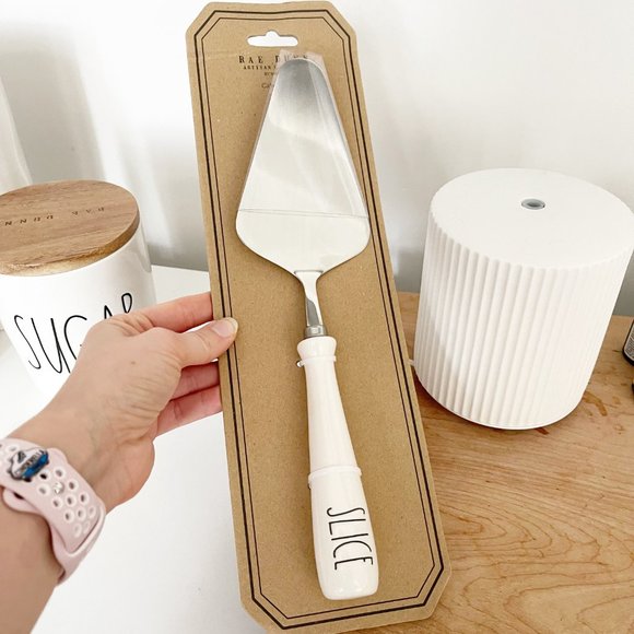 Rae Dunn Other - ✨ NWT Slice Cake Server | Rae Dunn